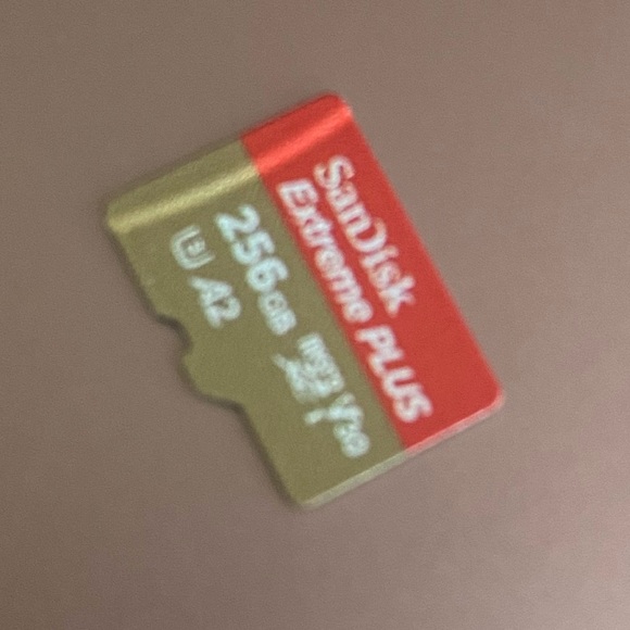 GoPro11 Black Bundle - Picture 7 of 12